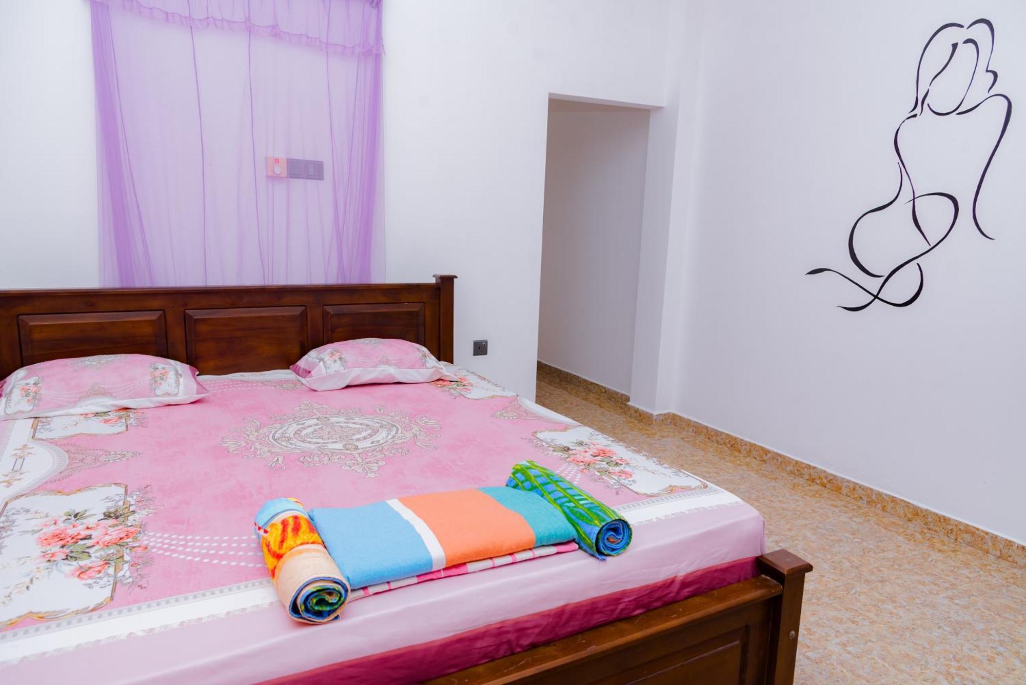 Charith Guest Hotel Tangalle Ngoại thất bức ảnh